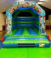about2bounce inflatable hire  image 3